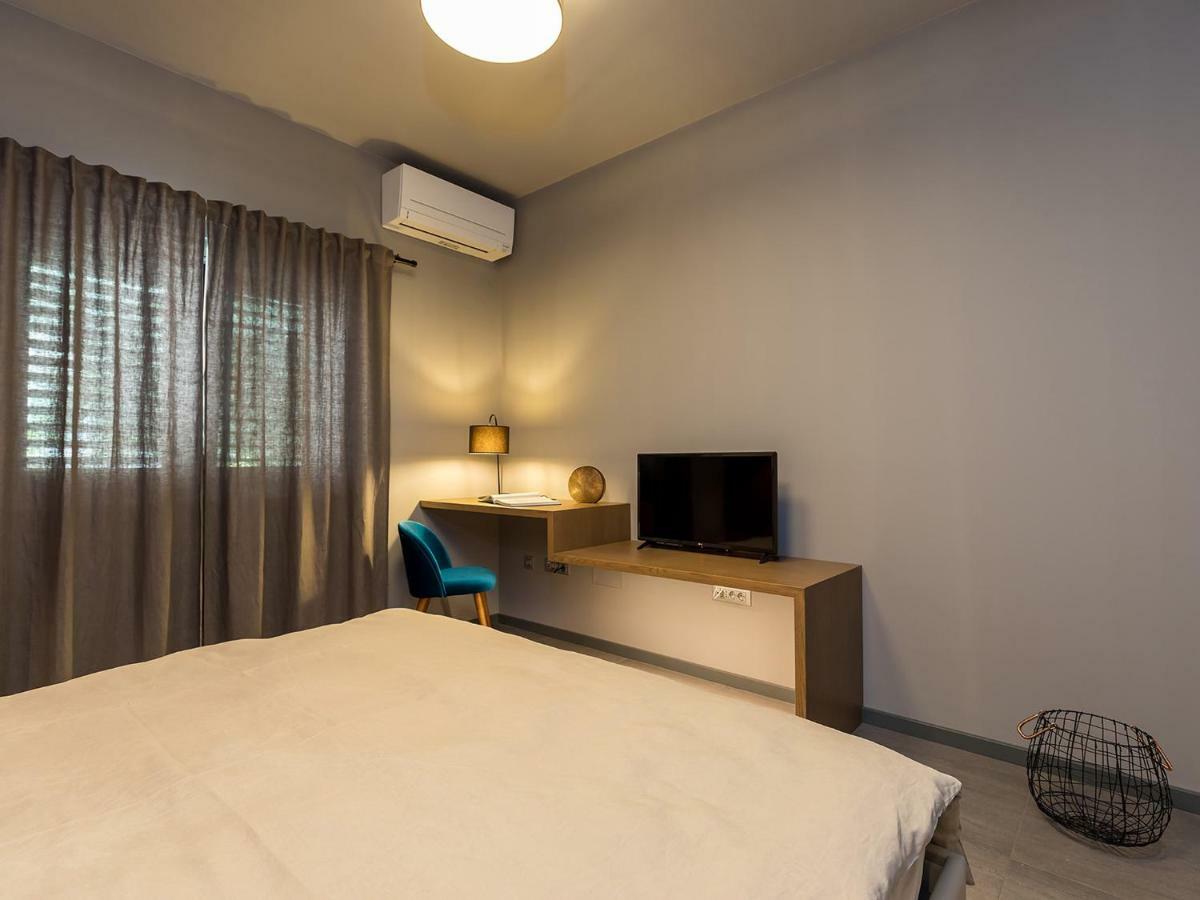Magnolia - Modern Apartment Near City Center And Sea Porec Bagian luar foto